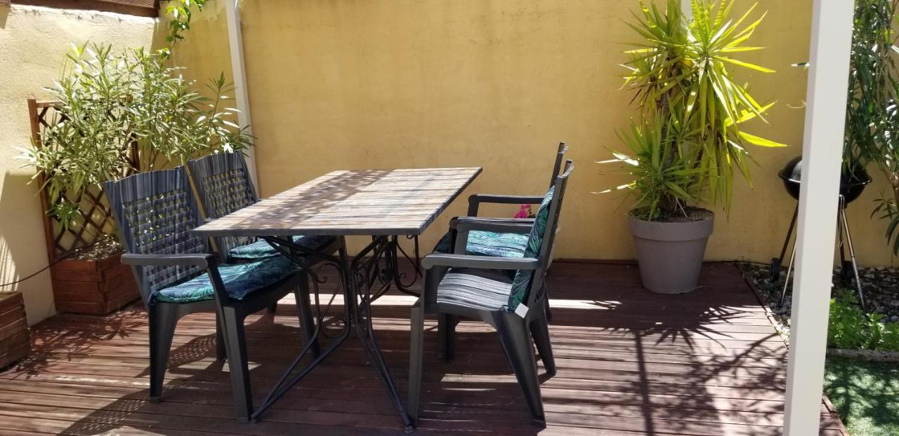 Maison F2, Neuve Au Calme Avec Jardinet La Crau Buitenkant foto