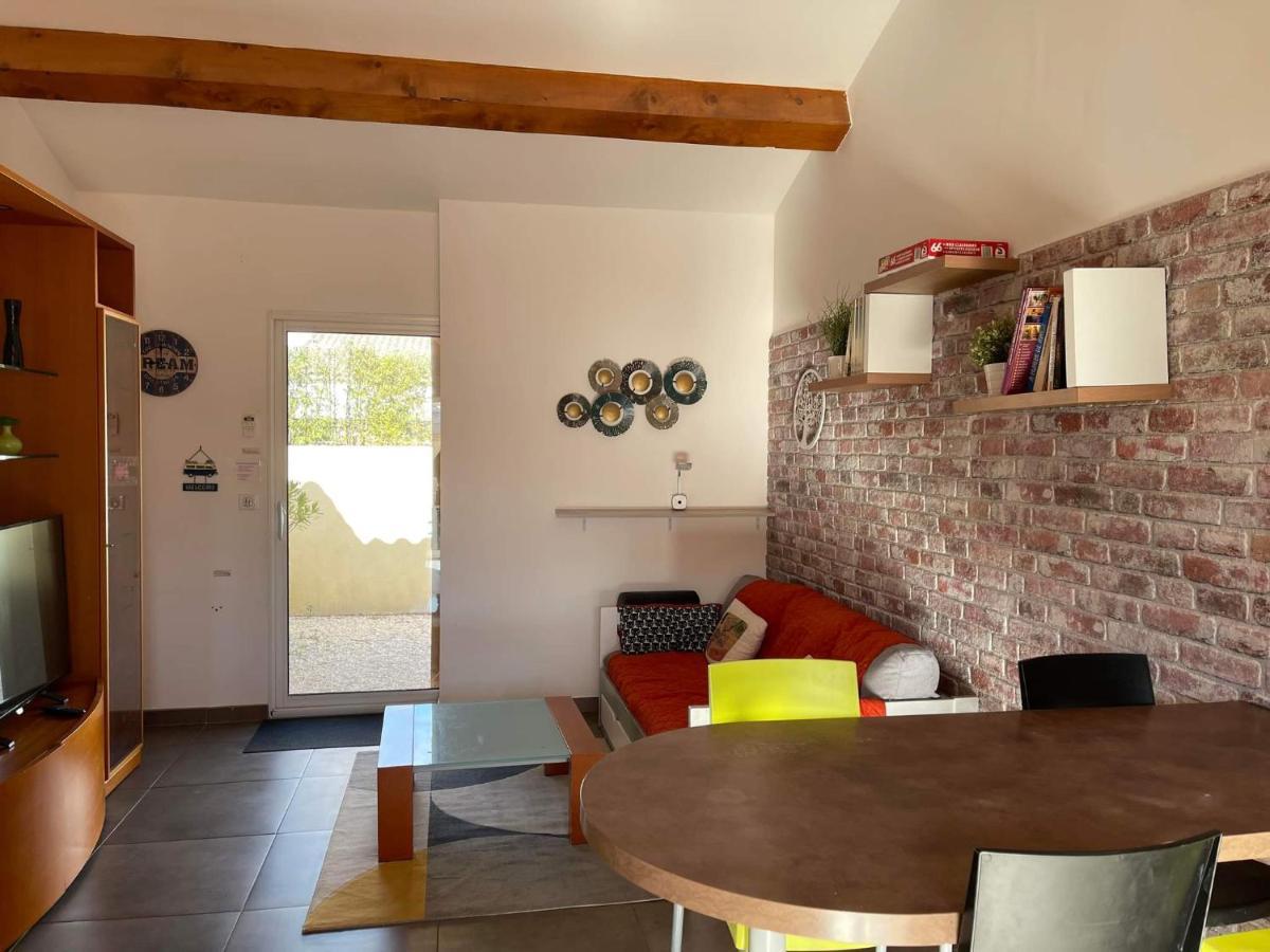Maison F2, Neuve Au Calme Avec Jardinet La Crau Buitenkant foto
