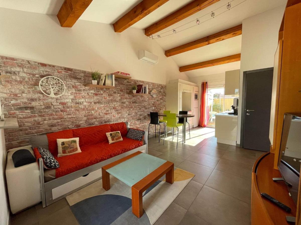 Maison F2, Neuve Au Calme Avec Jardinet La Crau Buitenkant foto