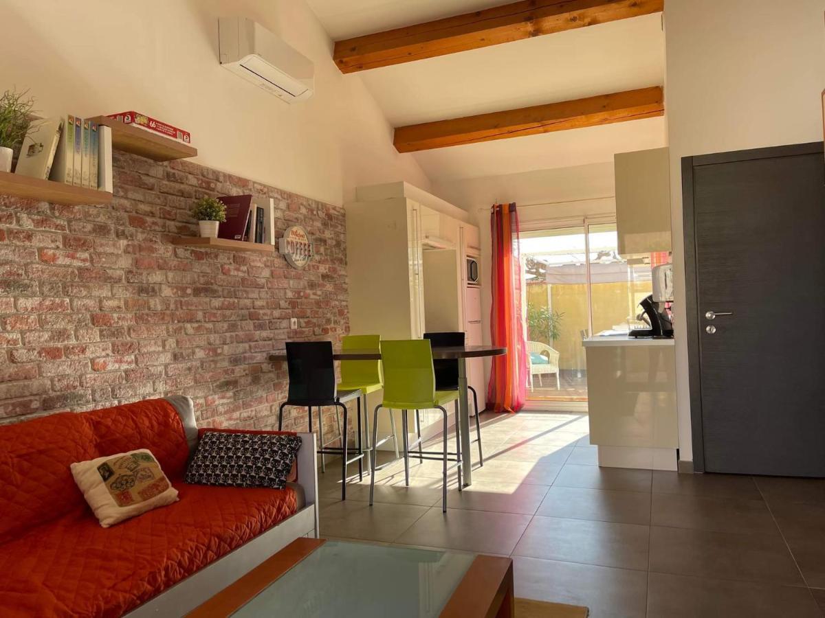 Maison F2, Neuve Au Calme Avec Jardinet La Crau Buitenkant foto