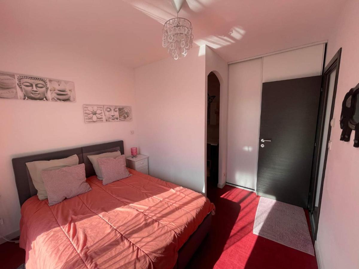 Maison F2, Neuve Au Calme Avec Jardinet La Crau Buitenkant foto